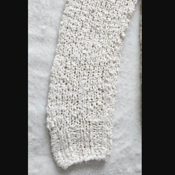 LINGUA FRANCA "take it easy" goop travel fave bouclé-cotton knit sweater $495 m - Picture 6 of 13
